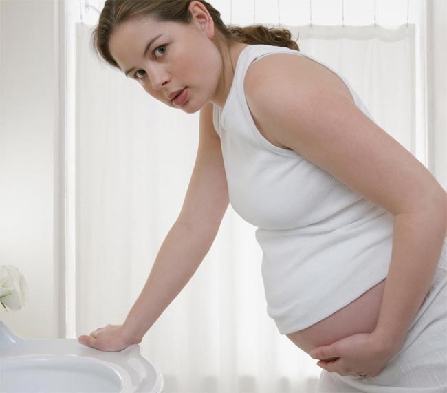 Причины и лечение поноса при беременности во втором триместре